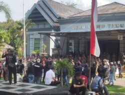 Ratusan Massa Duduki DPRD Luwu Timur, Desak Kehadiran PT Vale dan Pihak CMT dalam RDP