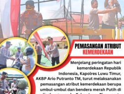 Semarakkan HUT RI, Kapolres Luwu Timur Pimpin Pemasangan Atribut Kemerdekaan dan Bagikan Bendera Merah Putih