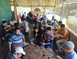 Menjalin silaturahmi bersama pers se Luwu timur jajaran satlantas polres Luwu timur ikuti lomba domino dengan akrab